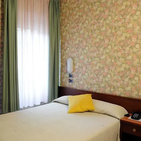 Hotel Button Parme