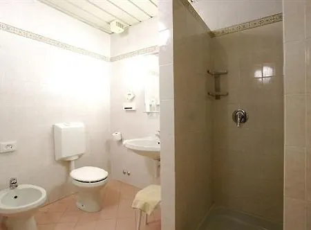 布通酒店 3* 帕爾馬