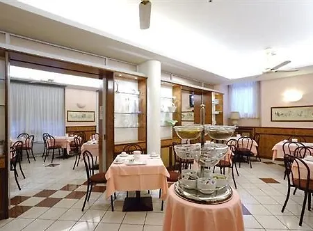 酒店 布通酒店 3*