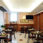 Button Hotel 3*