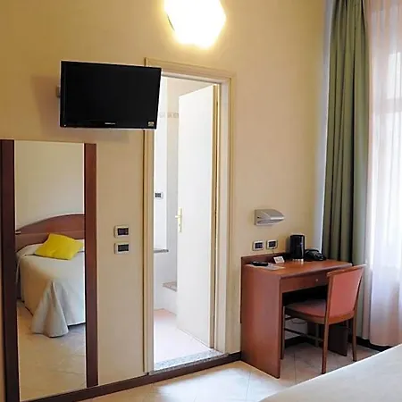 Button Hotel
