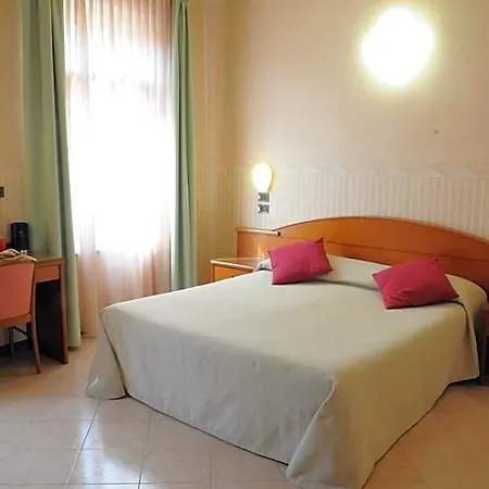 Hotel Button Parma