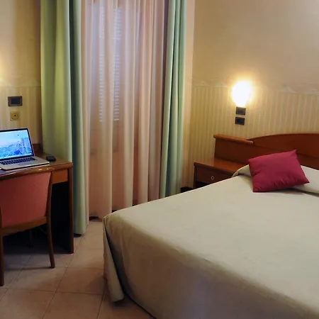 Hotel Button Parma