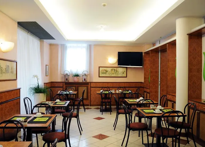 Button Готель 3*