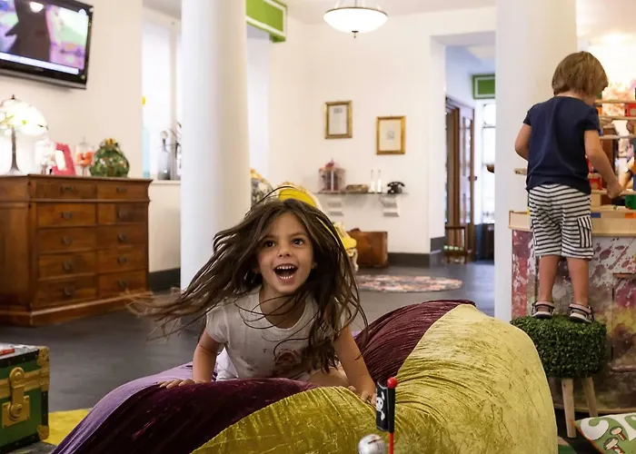 Готель Button 3*